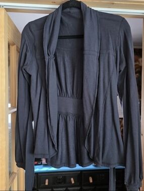 NWOT Lululemon Dance Pulse Womens Sz 8 10 Wrap Cardigan Sweater Belted Tapered